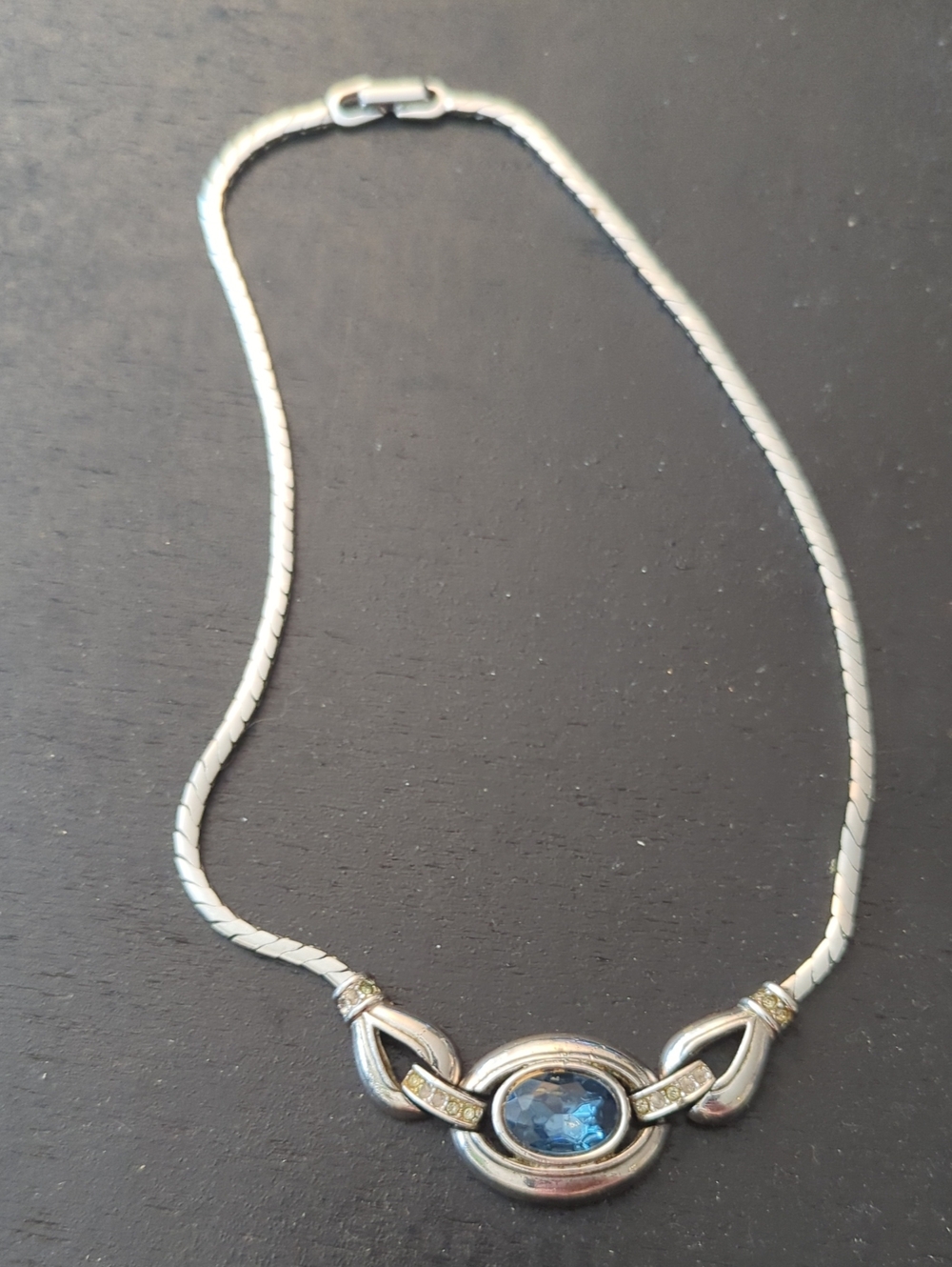 Vintage 50s Rhodium Plated And Blue Glass Necklace